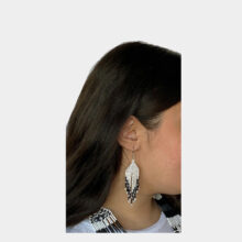 black and white necklace set-c