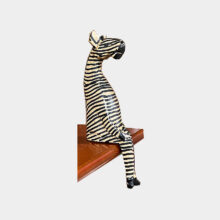 sitting zebra-a