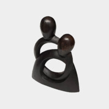 suar wood sculpture hugging couple-b